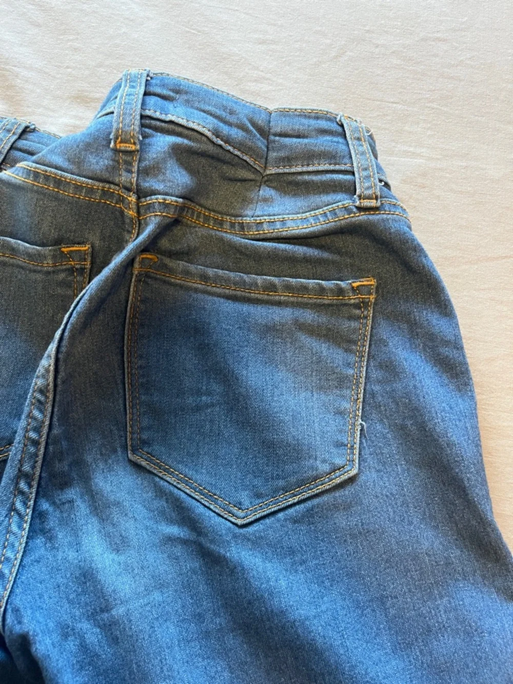 Classic Blue High-Waist Jeans - Picture 7 of 9